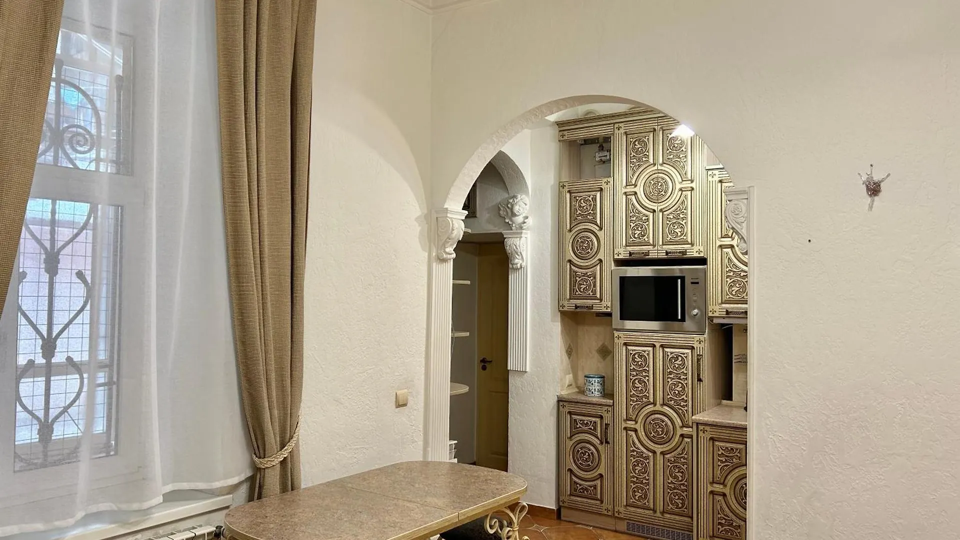 Apartments On Sholom Aleichem Та Ще Варіант Поруч Lwów