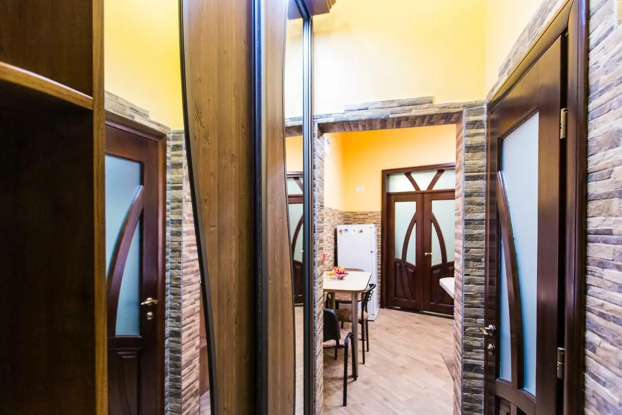 Apartments On Sholom Aleichem Та Ще Варіант Поруч Lwów