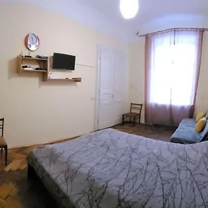  Апартаменты Зручна і комфортна квартира недалеко від вокзалу і центру міста