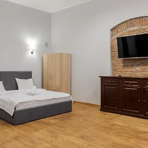  Апартаменты On Stavropihiiska Street 3